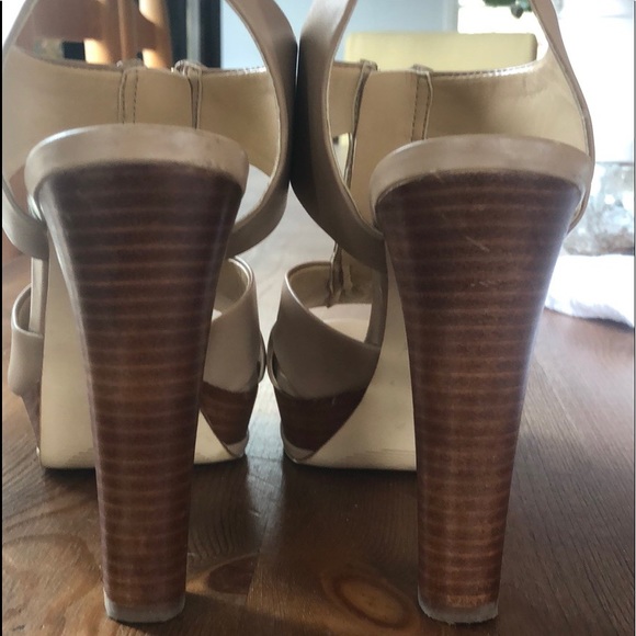 Michael Kors zip front sandals - Picture 6 of 6